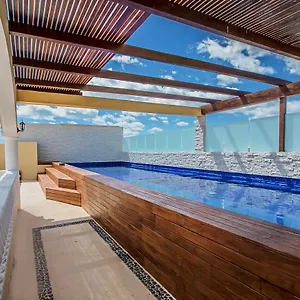 hostal-benjamin-playa-del-carmen.quintano-roohotels.com/